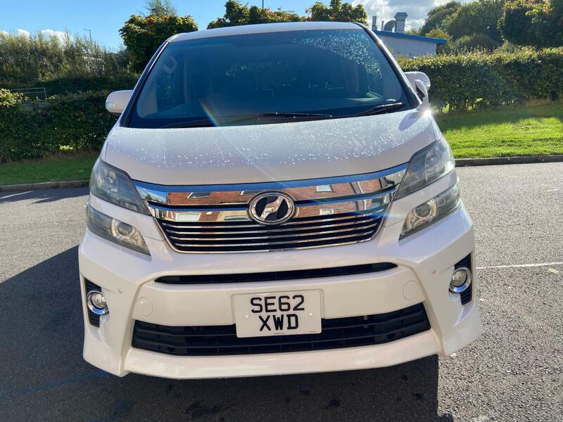 TOYOTA VELLFIRE