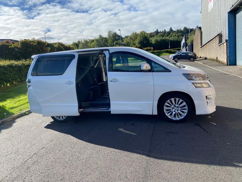 TOYOTA VELLFIRE